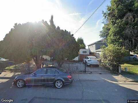 12Th, POMONA, CA 91766