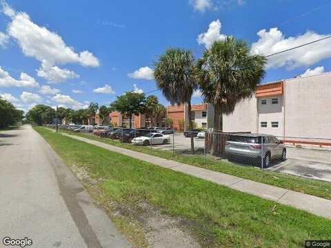 Stirling, HOLLYWOOD, FL 33024