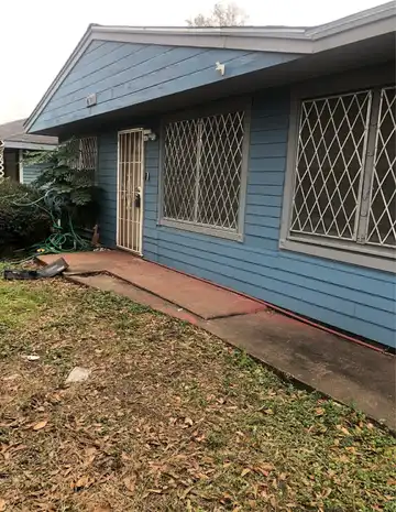 Thrush, HOUSTON, TX 77087