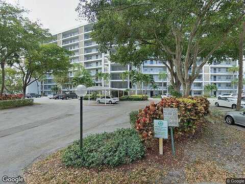 Oaks, POMPANO BEACH, FL 33069
