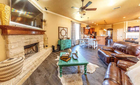 101St, LUBBOCK, TX 79424