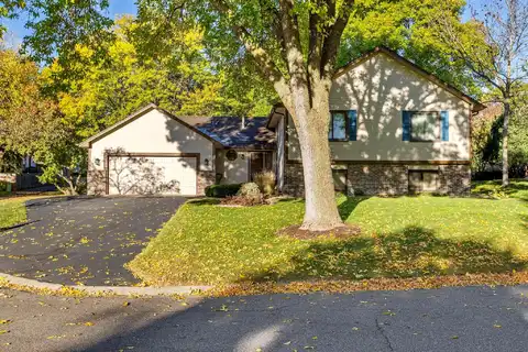 Ximines, MINNEAPOLIS, MN 55442