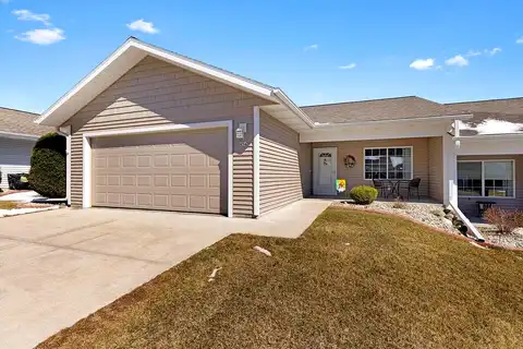 Simon, HARTFORD, WI 53027