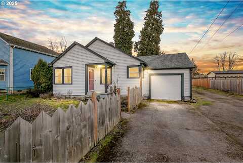 10Th, CORNELIUS, OR 97113