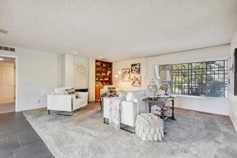 Campus, VISALIA, CA 93277