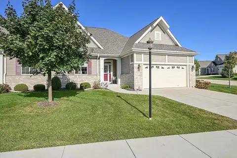 Kayla, WAUKESHA, WI 53188