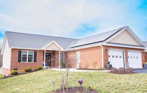 Oak View, STAUNTON, VA 24401