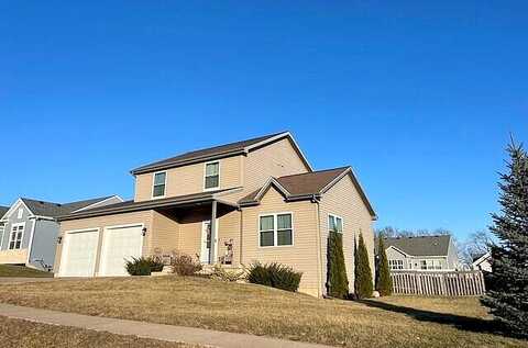 Laurie, TWIN LAKES, WI 53181