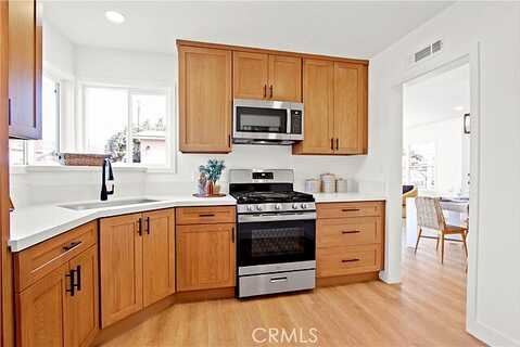 115Th, HAWTHORNE, CA 90250