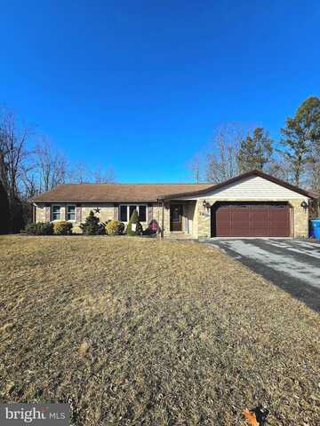 Mary, CARLISLE, PA 17013