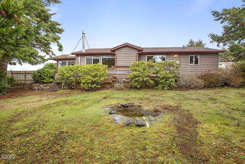 Cedar Crest, WALDPORT, OR 97394