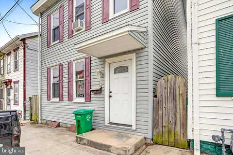 Penn, CARLISLE, PA 17013