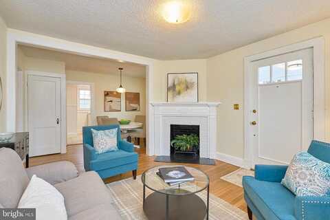 Stuart, ARLINGTON, VA 22201