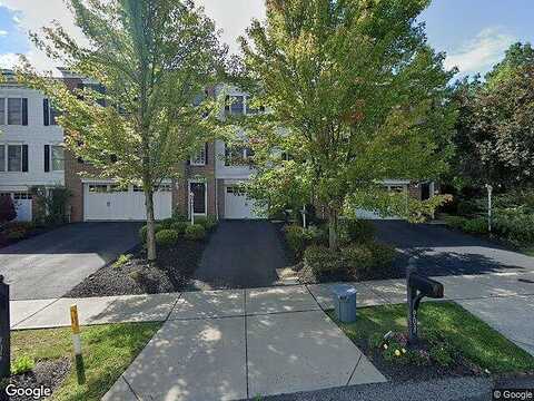 Montclair, CORAOPOLIS, PA 15108
