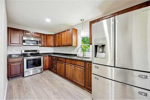 7Th, HOPKINS, MN 55343