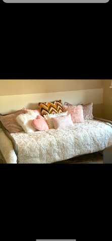 Shanna, BEND, OR 97702