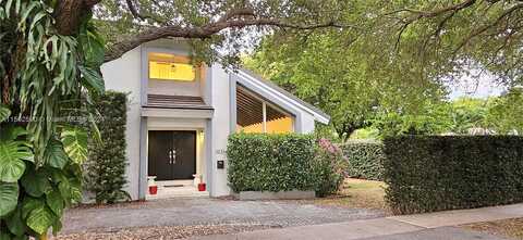 Salzedo, CORAL GABLES, FL 33134