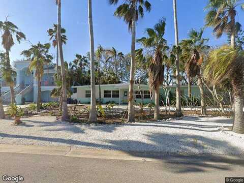 7Th, BELLEAIR BEACH, FL 33786