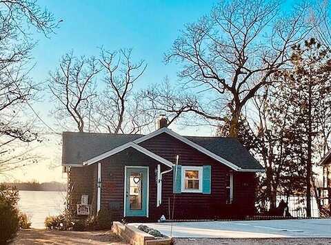 Strange, IRON RIDGE, WI 53035