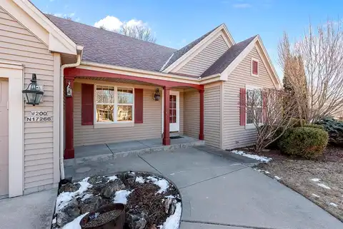 Raymond, JACKSON, WI 53037