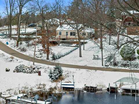 Edgewood, NASHOTAH, WI 53058