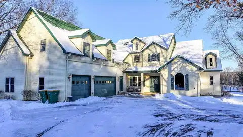Chalet, WAUPACA, WI 54981