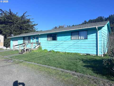 10Th, GOLD BEACH, OR 97444