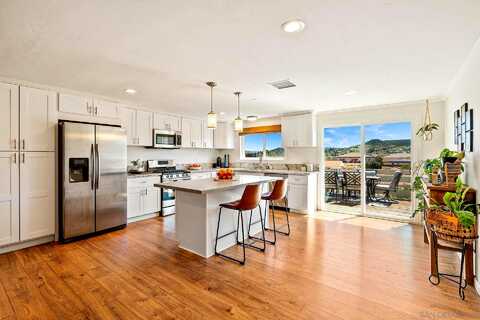 Carlton Oaks, SANTEE, CA 92071