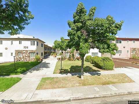 Larch, INGLEWOOD, CA 90301