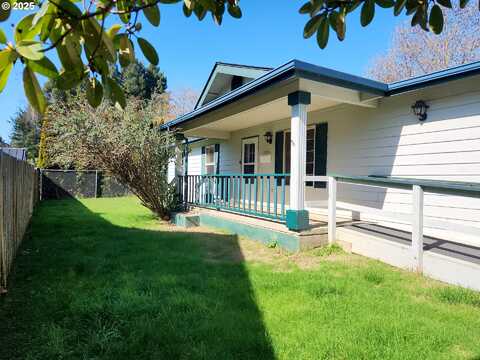 6Th, BROOKINGS, OR 97415