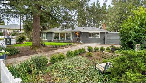Pine, PORTLAND, OR 97223