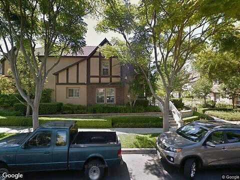 Three Vines, LADERA RANCH, CA 92694