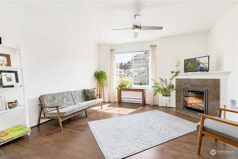 High Point, SEATTLE, WA 98126
