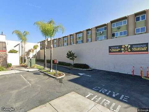 Decena, SAN DIEGO, CA 92120