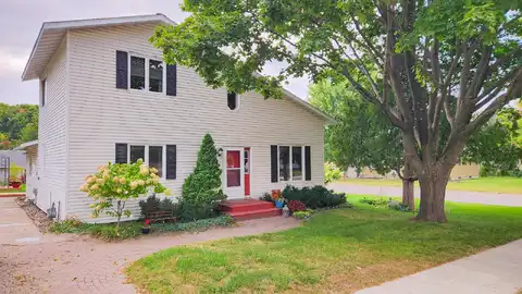 Maple, ROCKFORD, MN 55373