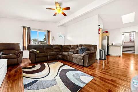 Lindsay, EL CAJON, CA 92020