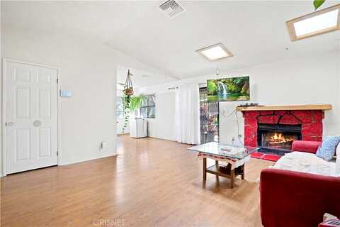 Avenue J8, LANCASTER, CA 93534
