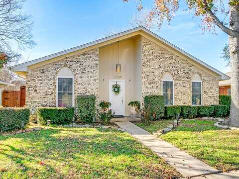 Kings Manor, LAKE DALLAS, TX 75065
