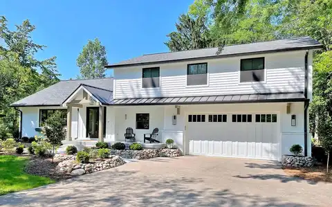 Maple, MEQUON, WI 53092