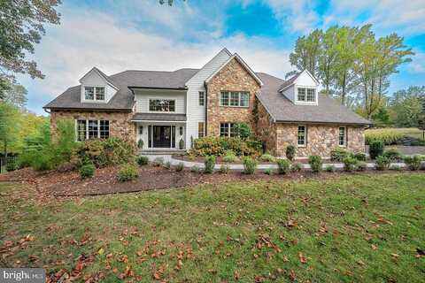 Honeysuckle, GLEN MILLS, PA 19342