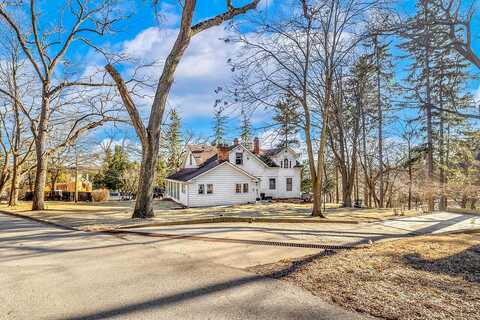 Lower Gardens, FONTANA, WI 53125