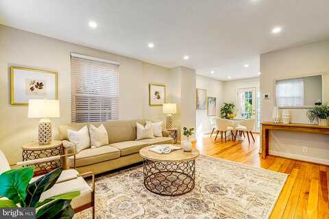 28Th, ARLINGTON, VA 22206