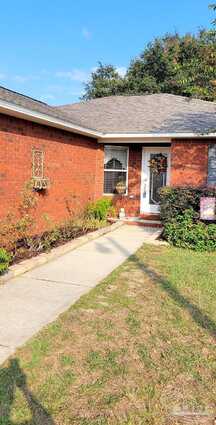 Makenna, MILTON, FL 32571