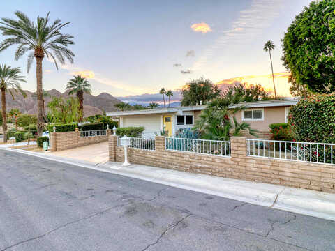 Dakota, INDIAN WELLS, CA 92210