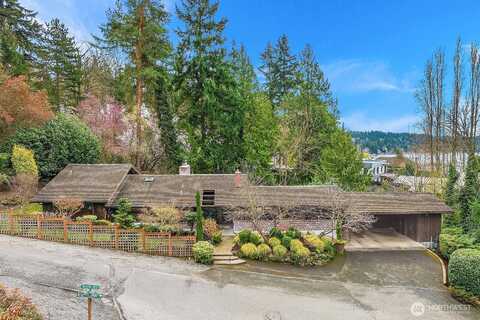Boulevard, MERCER ISLAND, WA 98040