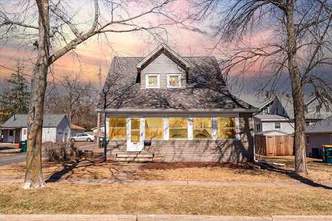 Pine, RIVER FALLS, WI 54022