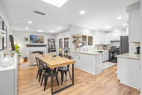 Strawberry, OCEANSIDE, CA 92056