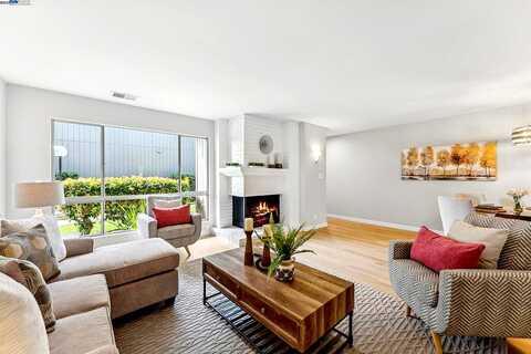 Brithorn, ALAMEDA, CA 94502