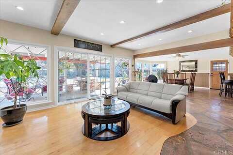 Center, CHULA VISTA, CA 91910