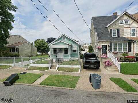 Lagrange, ESSINGTON, PA 19029